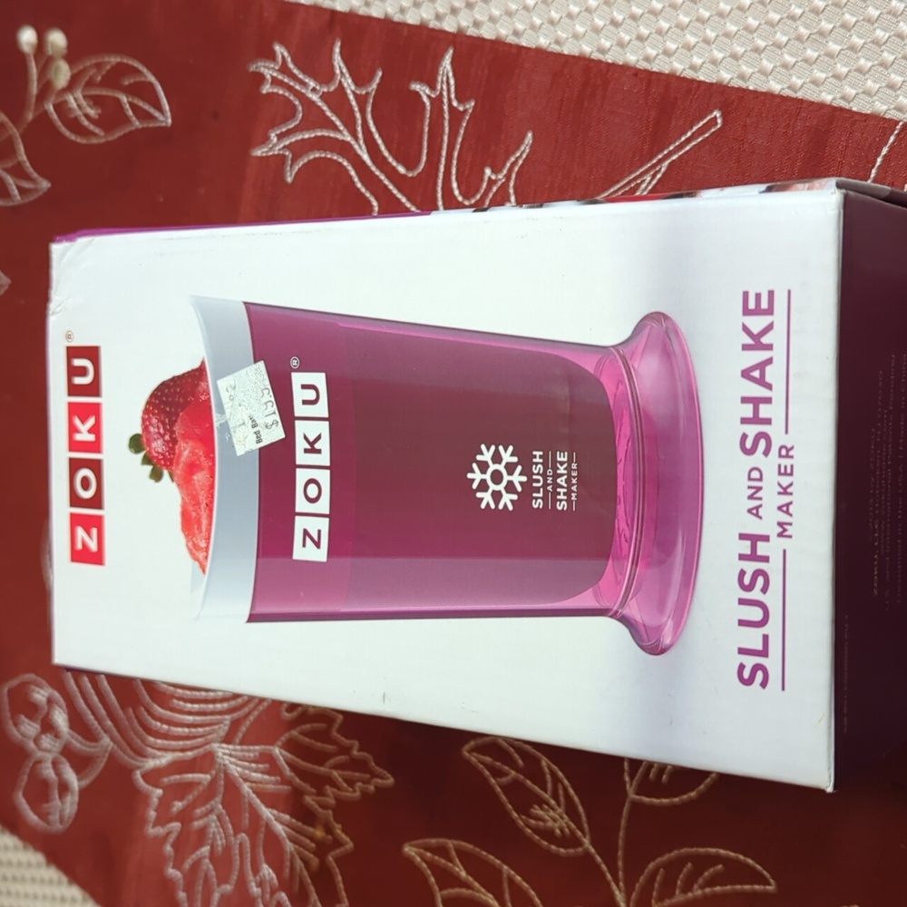 Zoku slush and shake maker